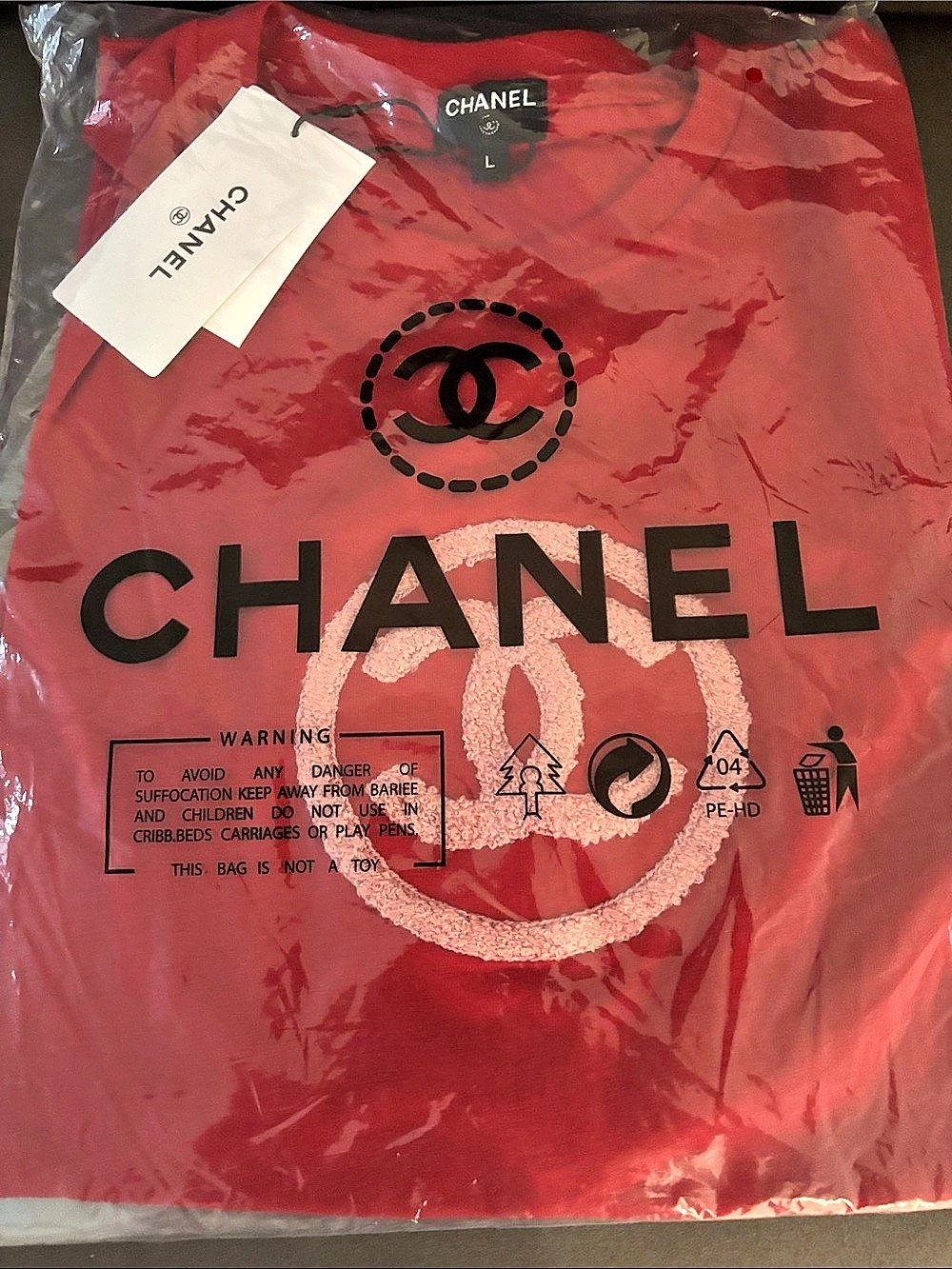 Chanel Logo Graphic Tee in Red Size Large